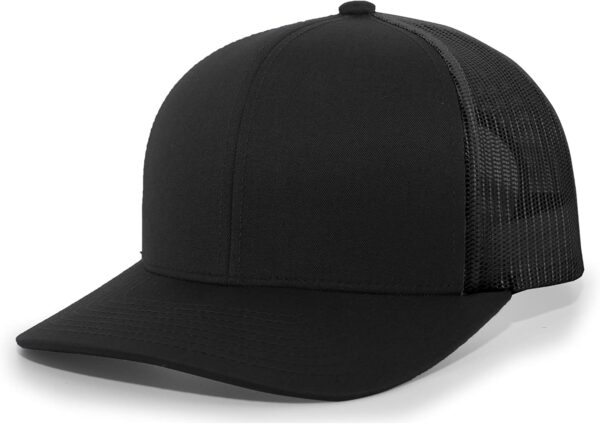 Snapback Trucker: Stylish Unisex Cap for All-Day Comfort